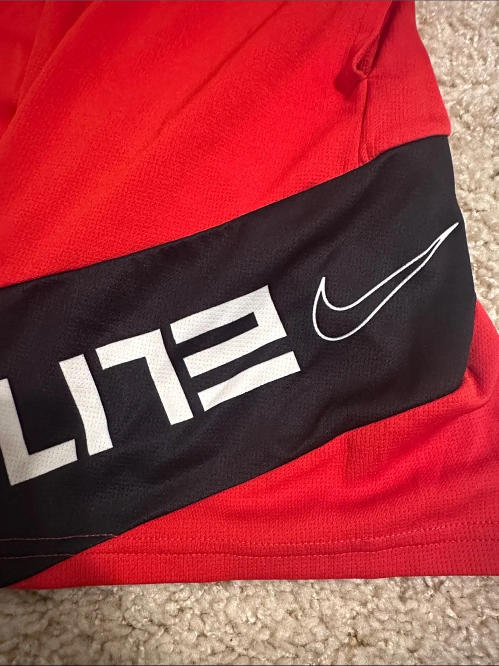 Boys Nike elite short size medium